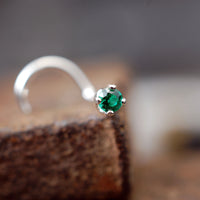 tiny emerald nose ring