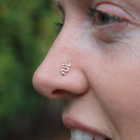 snake nose stud in silver