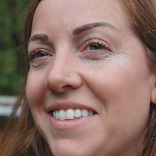 straight bar minimal nose stud silver