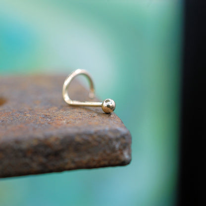 14k gold nose stud