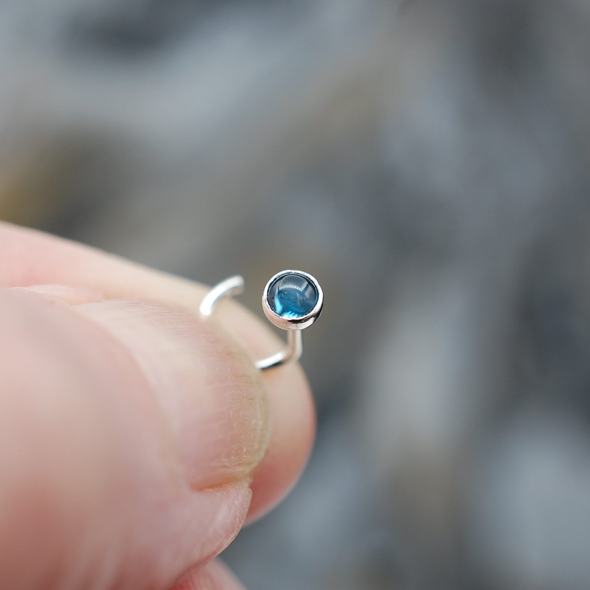 silver nose stud with 3mm london blue topaz gemstone