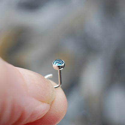 london blue gemstone nose stud in silver