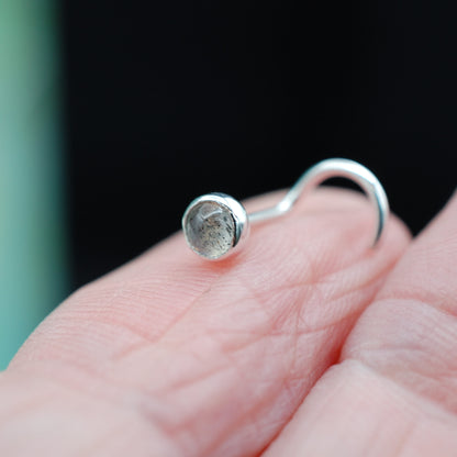 silver nose stud with a 3mm labradorite stone