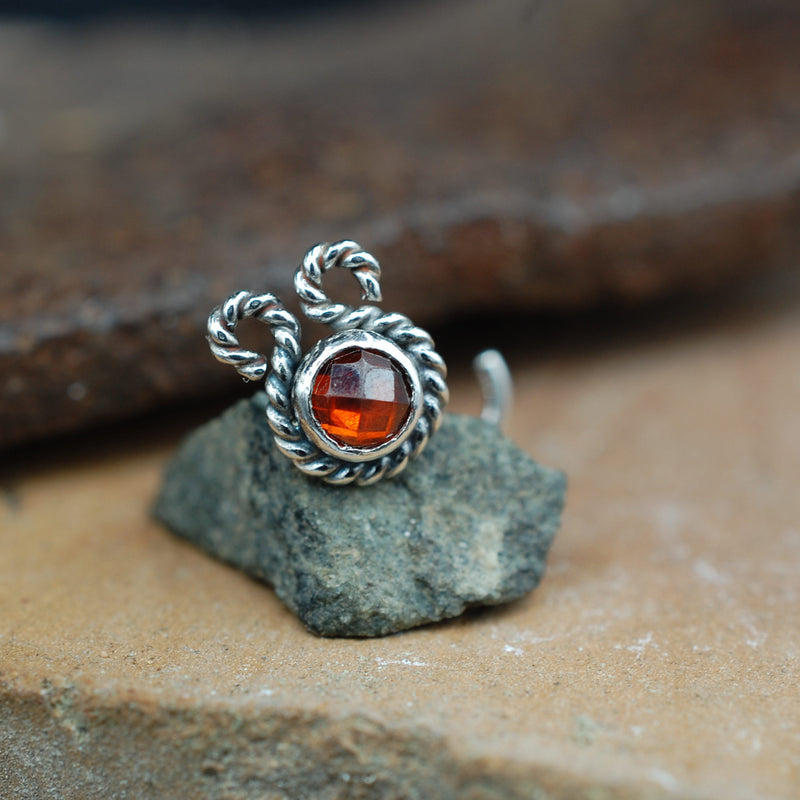 files/Red_rose_cut_4mm_zirconia_twist_2.jpg