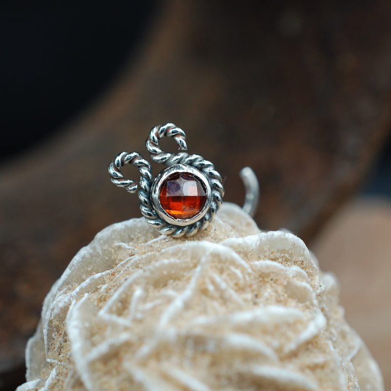 files/Red_rose_cut_4mm_zirconia_twist_4.jpg