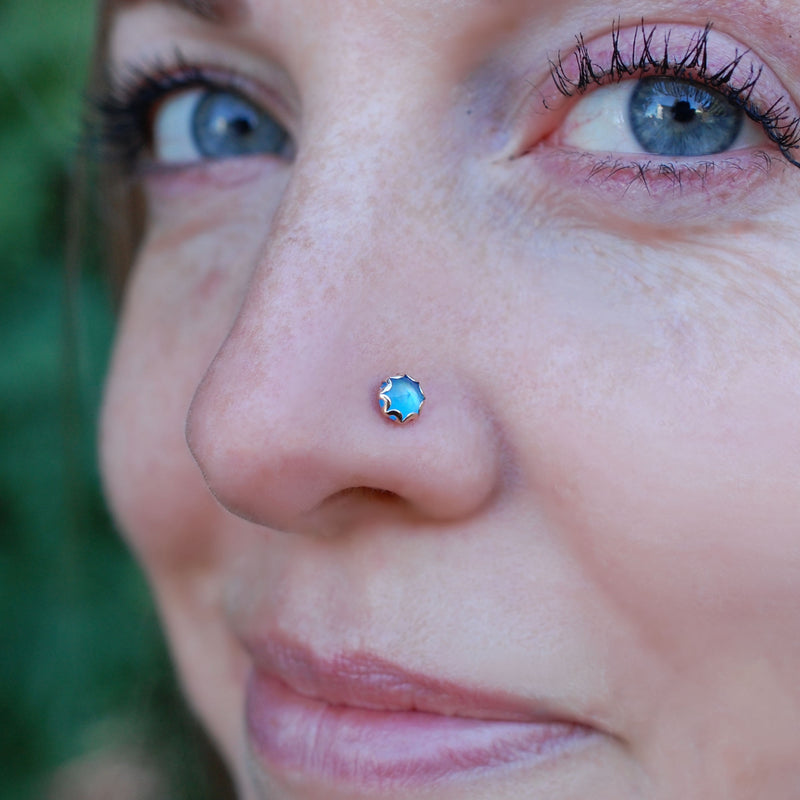 products/5mm_blue_RC_chalcedony_gold_5.jpg