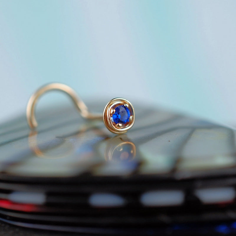 products/ATU_gold_sapphire_3.jpg