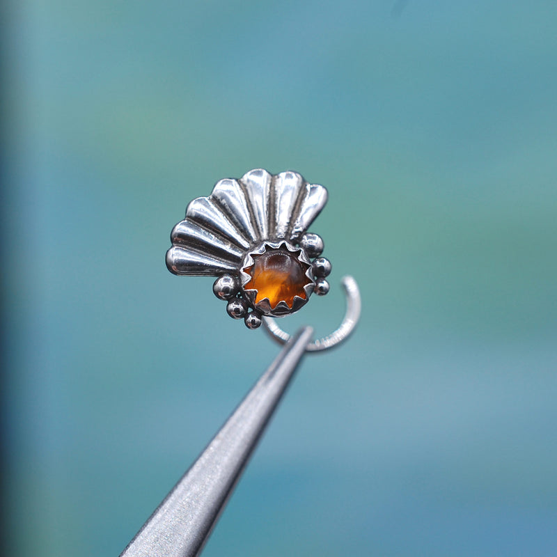 products/AmberFanStud7.jpg