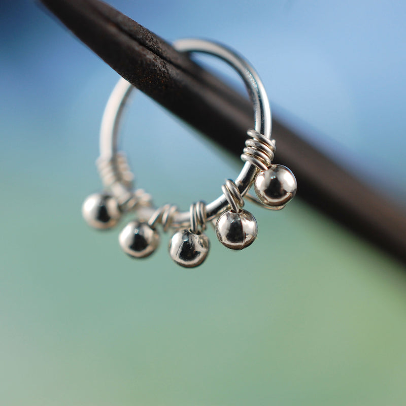products/Beaded_Silver_Nose_Ring_5.jpg