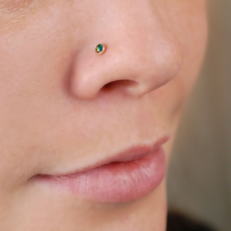 products/Black_opal_gold_Ashli_2.jpg