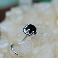 black and bold onyx nose stud