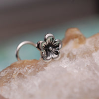 hippy flower nose stud