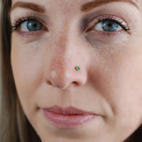 Chrome Diopside Silver Nose Stud /Decorated Bezel