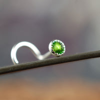 Chrome Diopside Silver Nose Stud /Serrated Bezel
