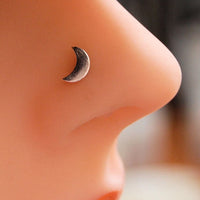 silver crescent moon nose stud