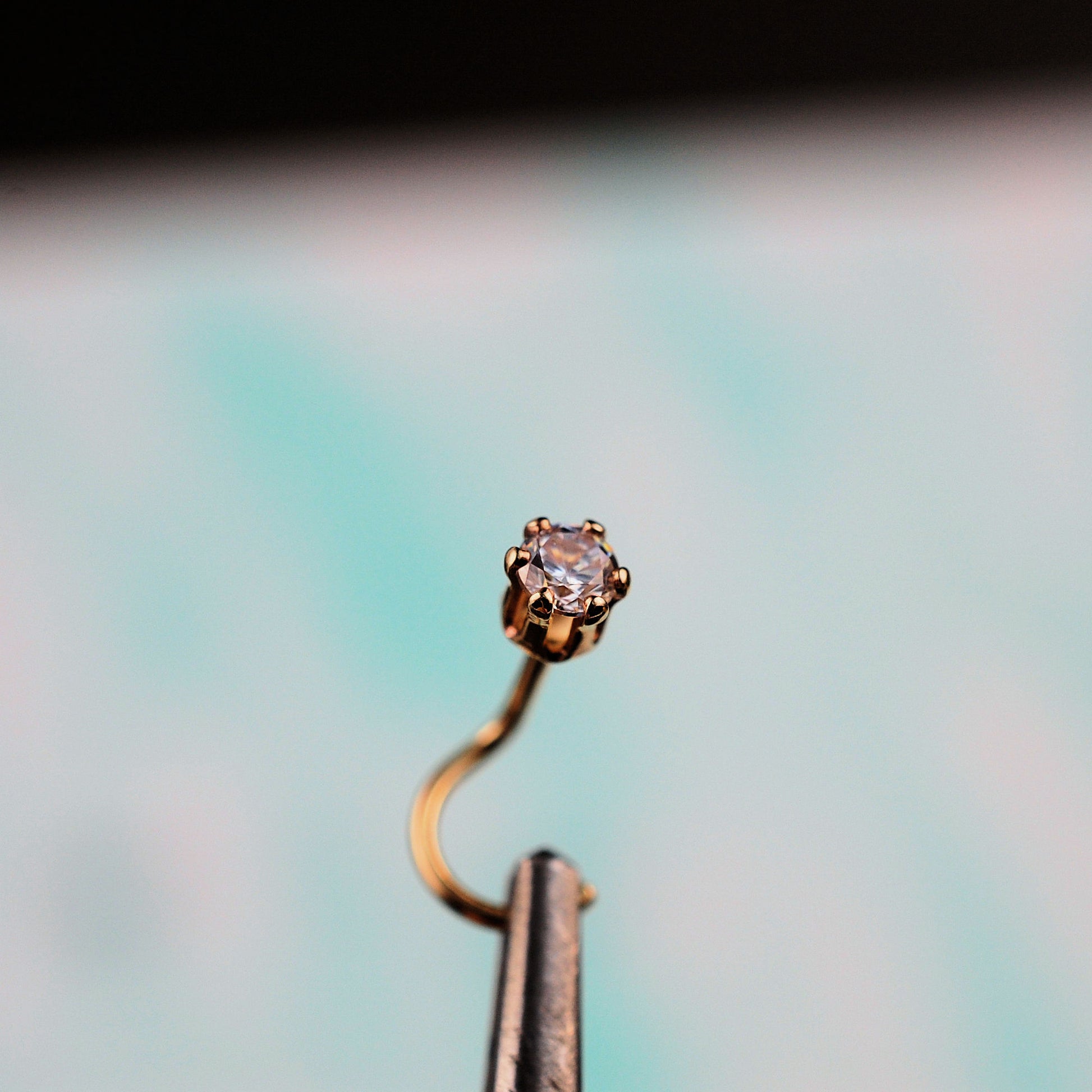 14 karat gold nickel-free nose stud