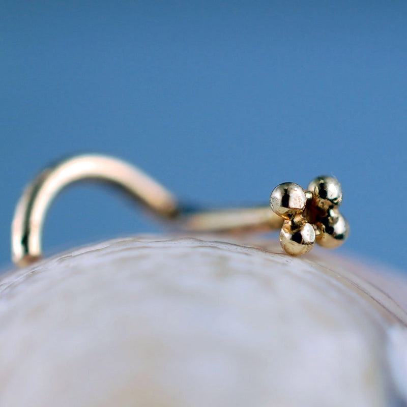 products/Gold_four_dot_stud_3B.jpg