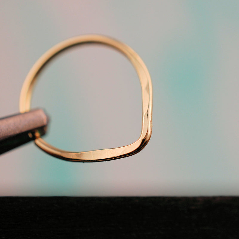 products/Hammered_V_Gold_Septum_7_2b34b2f9-93cf-4a89-b668-d9543ac2da01.jpg