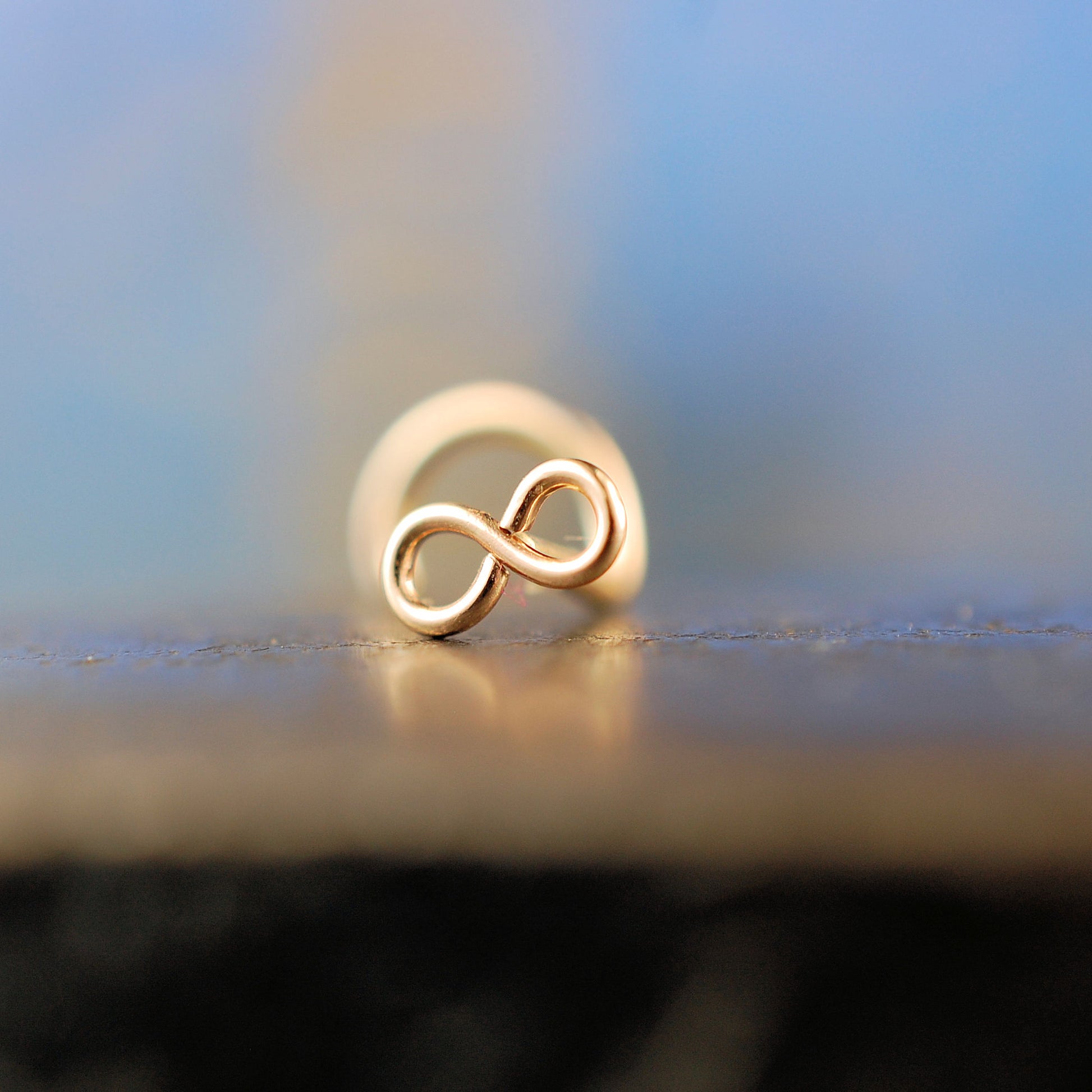 14k gold nose stud