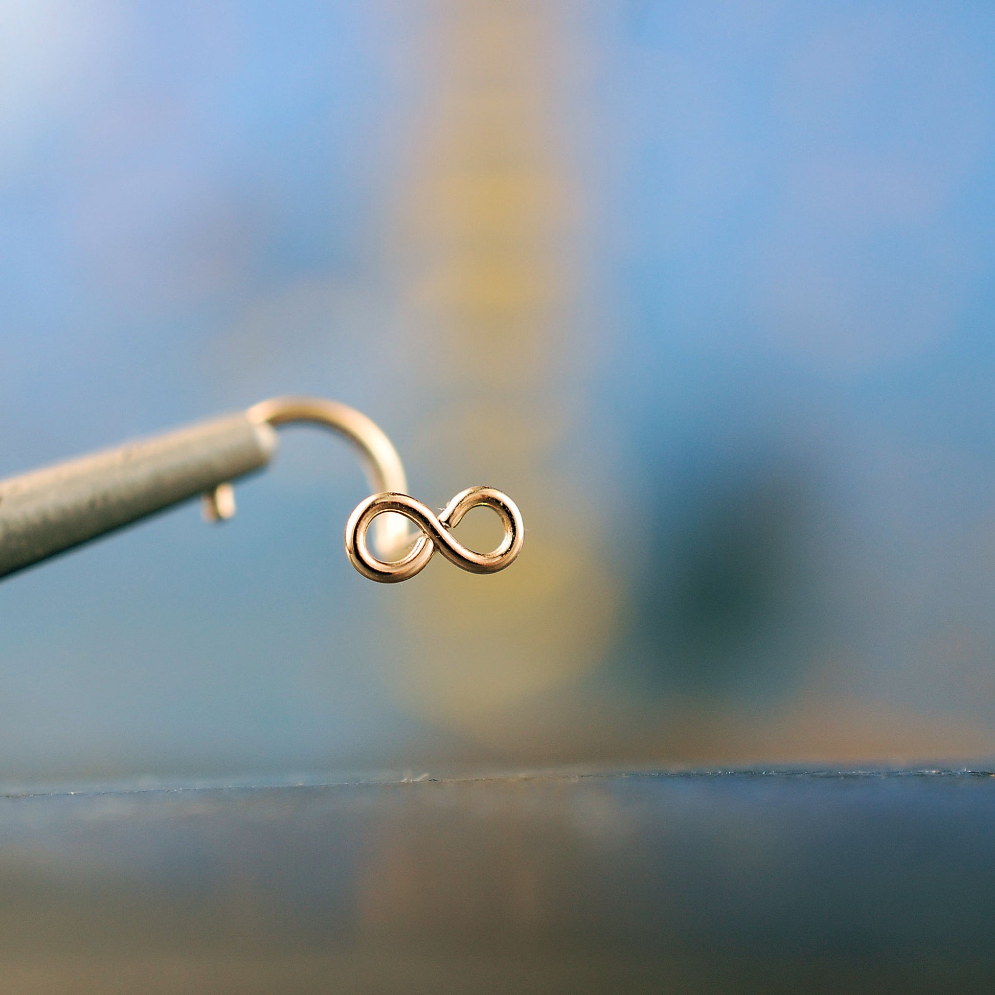 14 karat yellow gold nose stud