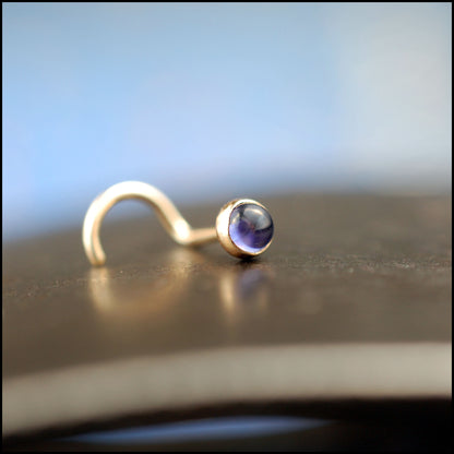 14 karat yellow gold nose stud