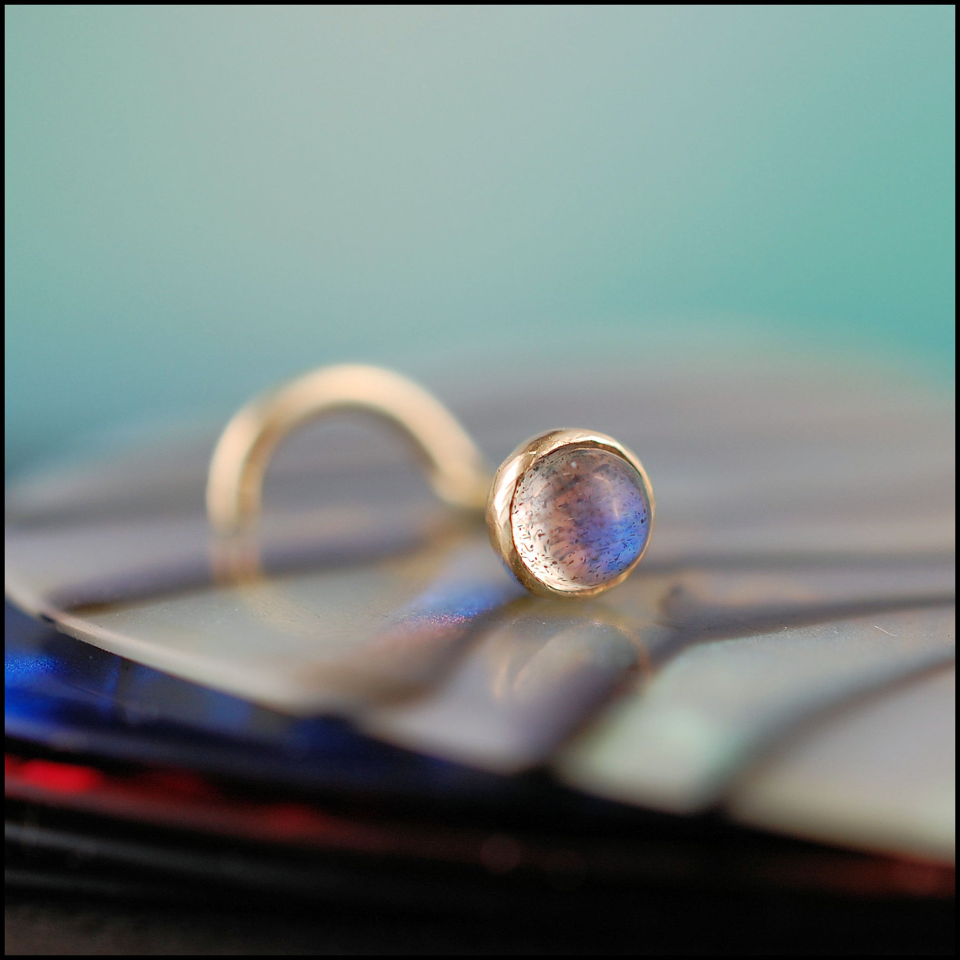 nickel-free yellow gold nose stud