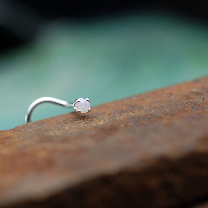 products/Pinkopalinsilver2mmstud4.jpg
