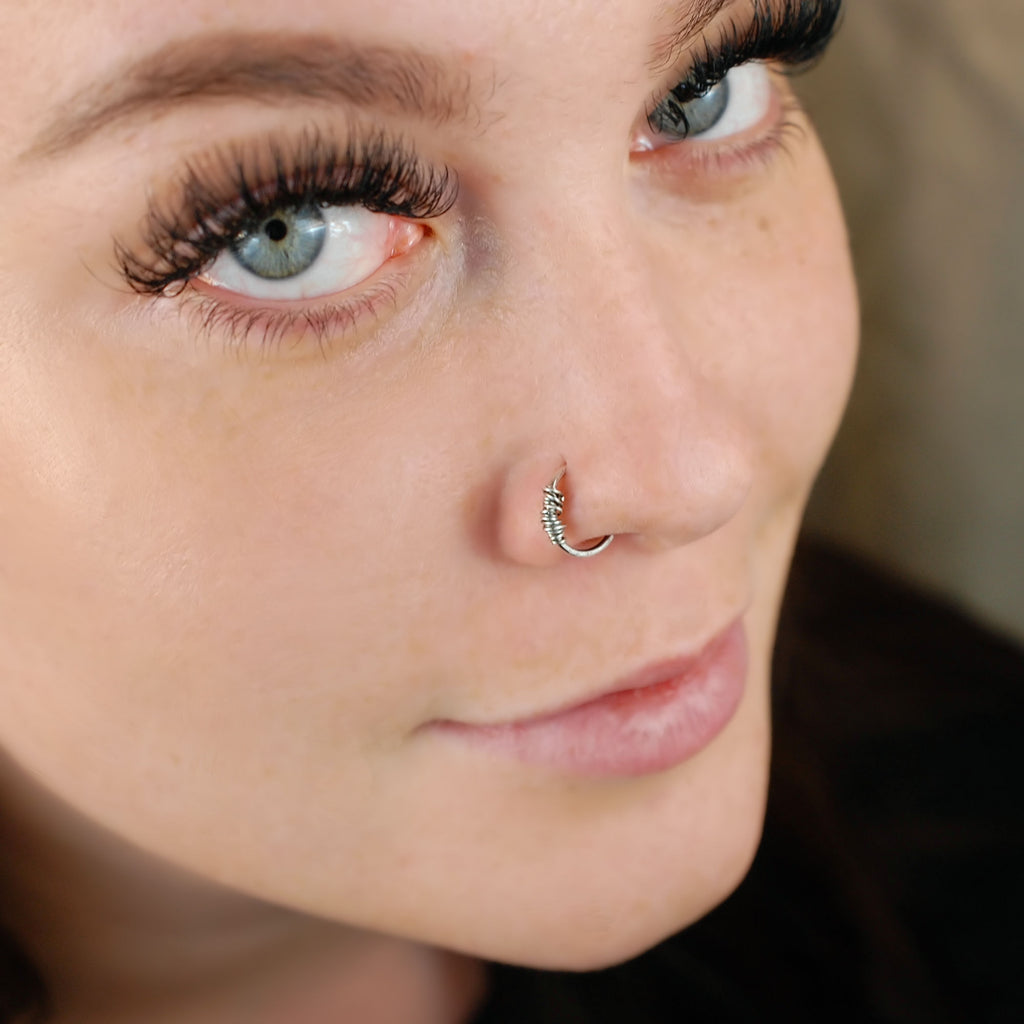 Guide To Choosing The Right Size And Style Of Nose Ring For Your Face Shape  - Our Culture