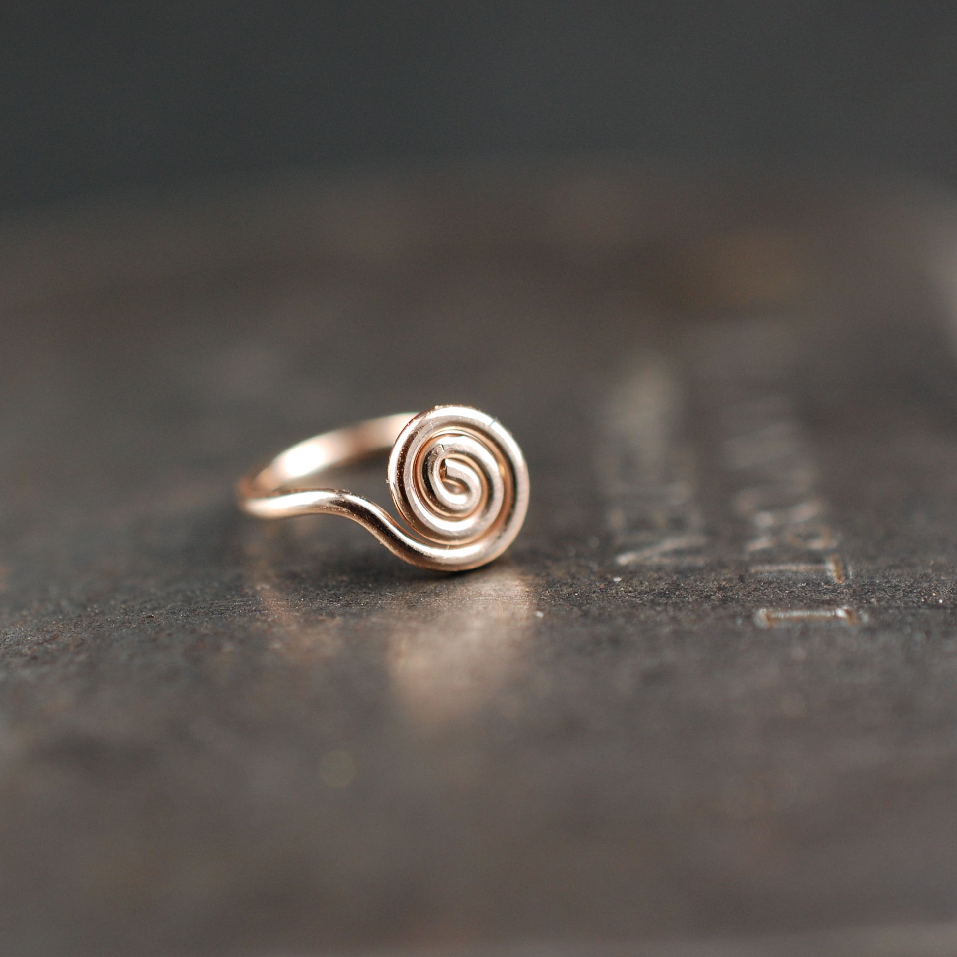 14 karat yellow gold nose ring
