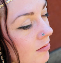 dainty bee nose ring in 14 karat yellow gold
