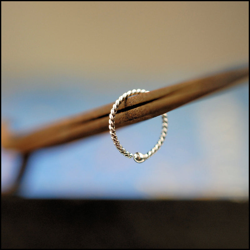 products/sil_braid_bud_hoop_6B.jpg