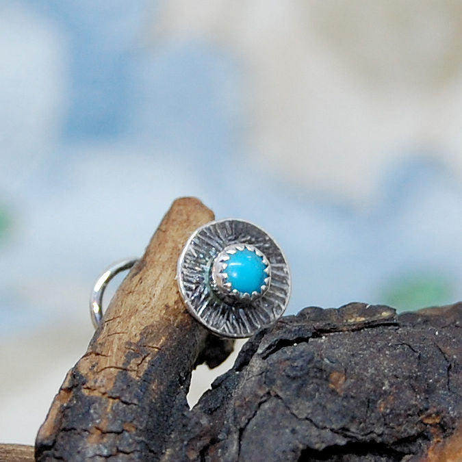 products/silver_disc_with_turquoise_5.jpg