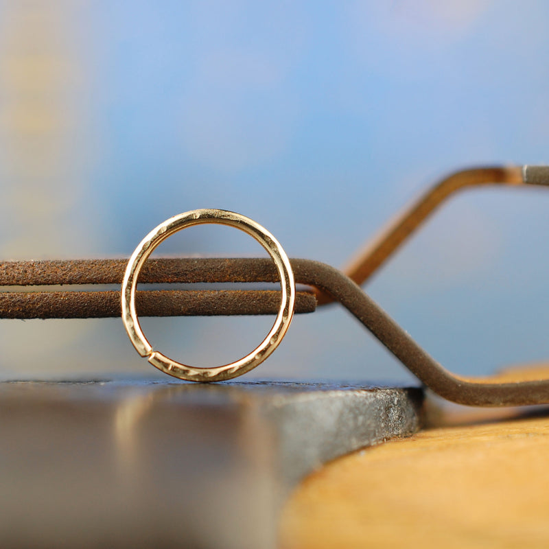 products/textured_YG_endless_ring_2.jpg